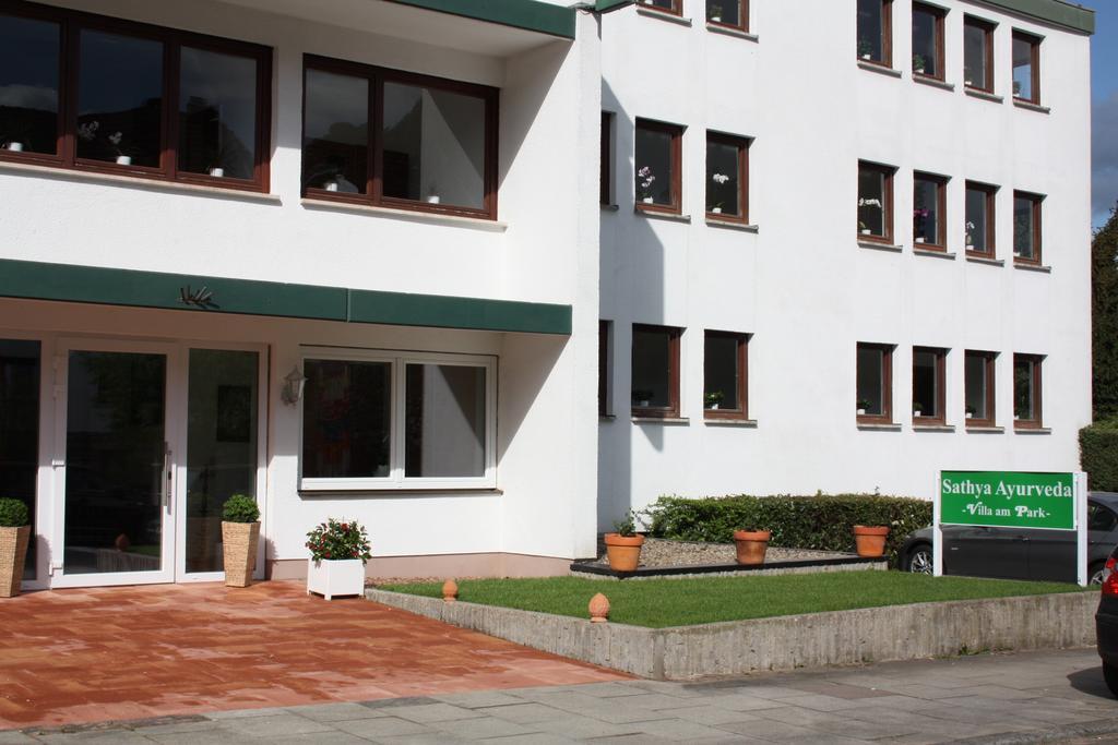 Hotel Sathya Ayurveda Bad Orb Exterior foto