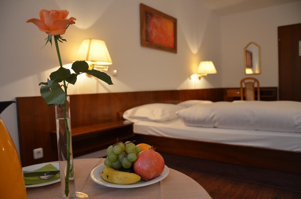 Hotel Sathya Ayurveda Bad Orb Exterior foto